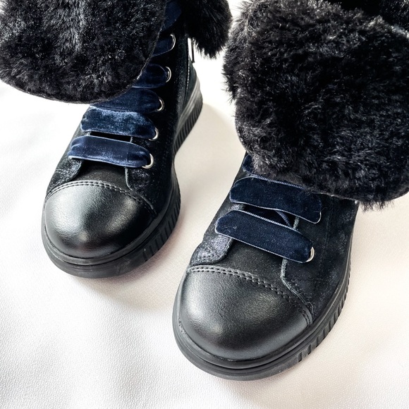 NEW! Girls GEOX Sneakers - Picture 3 of 8